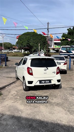 🔥 PERODUA AXIA 1.0 (A) G 2018 🔥 💰 Harga Offer: RM22,800 SAHAJA 💸 Deposit: RM1,000 📆 Ansuran: RM390/bulan (7 tahun) Kalau sekarang tengah cari kereta jimat, murah, dan senang lulus loan — inilah masa paling sesuai ambil Axia 👇 🚗 KENAPA WAJIB BELI AXIA SEKARANG? ✅ Minyak super jimat Isi sikit, boleh jalan jauh — sesuai sangat keadaan ekonomi sekarang ✅ Komitmen rendah Bayaran bawah RM400, tak membebankan gaji bulanan ✅ Maintenance murah Sparepart senang cari & kos servis tak cekik darah ✅ S