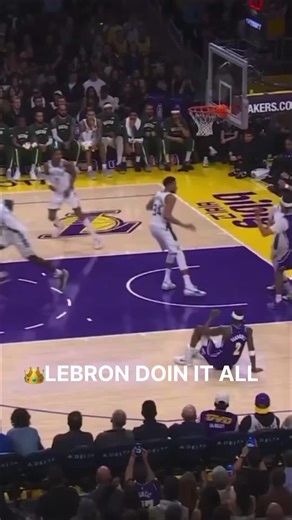 The King gets a steal and a CLUTCH bucket👑#nba #forypupage #nbashorts #lebronjames #viral