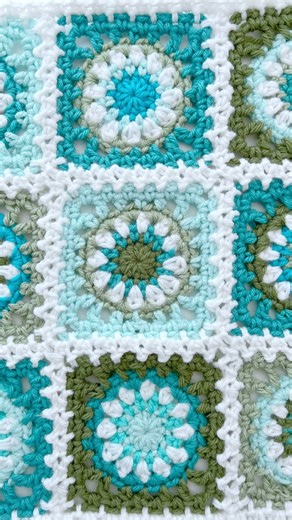Let's Join Those Blankets #crochet #grannysquare #crochetblanket