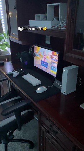 me personally… i like both #gamingsetup #clean #xbox #xboxseriess #viral #fypシ #keezytech