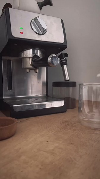 andrey_design.marketing (@andrey_design.marketing)’s videos with оригинальный звук - andrey_design.marketing