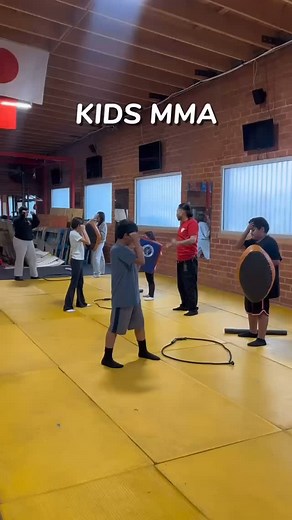 Have your kids learn to defend themselves! 🏋🏻‍♂️Stop by for your first free class! 🚀Click the link in bio to activate a 7-day Pass! 📲Call/Text (323) 537-8502 #roocketfitness #cudahy #southgate #gymtok #crossfit #workout #motivation #fitness #gym #mma #mixedmartialartist #mixedmartialart #kidmma #combat #selfdefense #mmatok #mmatraining | Roocket Fitness