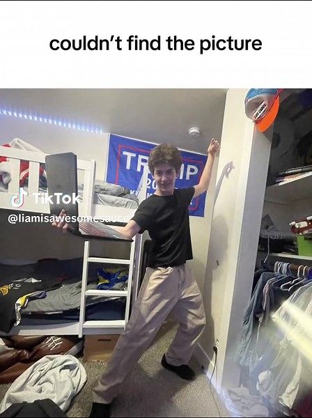 sheldon cooper laptop