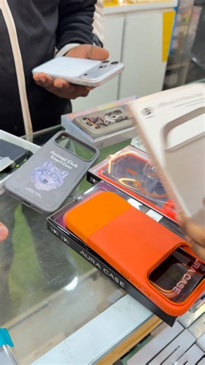 Gurpreet Singh on Instagram: "📦 Take a screenshot of the product you want & send it to us on WhatsApp – 8837566216 🚚 no COD ❌❌❌ 🏬 Oberai Mobile Accessories 📍 Arna Barna Chowk, Patiala, Punjab 📞 Contact:"