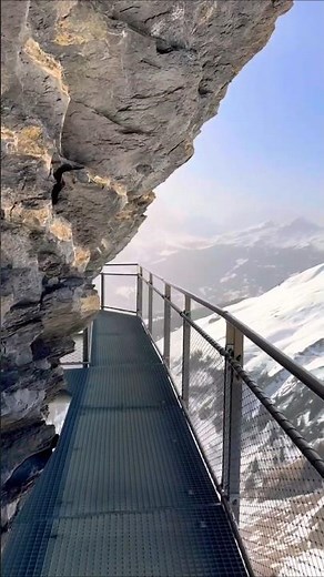 📍Cliff Walk at Grindelwald First, Switzerland🇨🇭#switzerland #grindelwald #cliffwalk