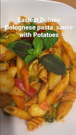 Easiest Dolmio Bolognese Pasta Sauce with Potatoes