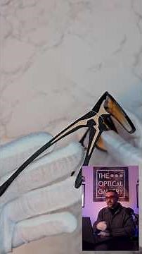 Parasite Radius Y Review l Futuristic Eyewear with Custom Photochromic Lenses #eyeglasses #Dinamica