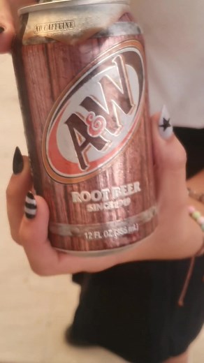 #lanadelrey #A&W #fanslanadelrey #didyounowthattheresatunnelunderoceanblv