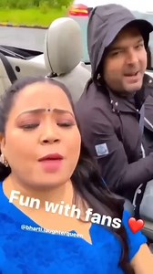 76K views · 1.8K reactions | Bharti Singh and Kapil Sharma singing 'Bachpan ka Pyaar' for a fan in the middle of the Highway is very hilarious!來 #BhartiSingh #KapilSharma #Comedians #BachpanKaPyaar #IndiaDotCom | India.com | Facebook