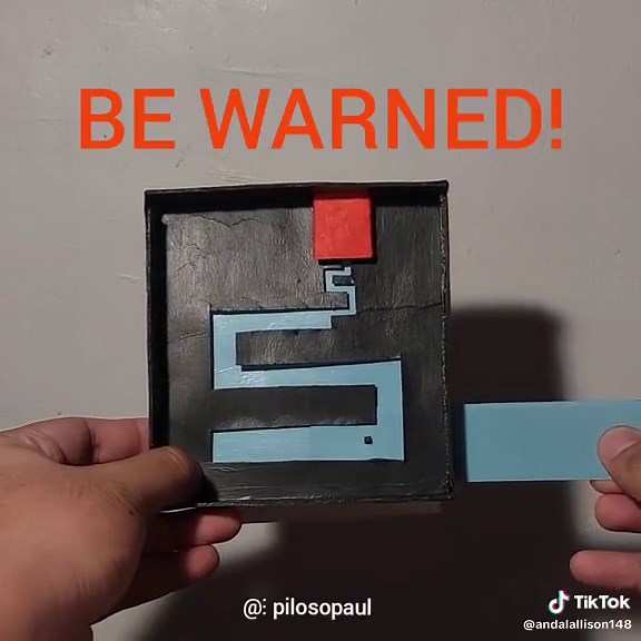 Classic Scary Maze Game 💀 Happy Halloween!!! #scarymaze #halloween #halloween2022