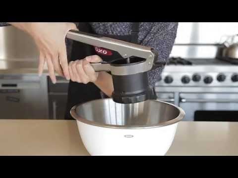 How to Squeeze Excess Water Out of Frozen Spinach