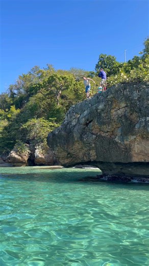 #boattouraguadilla #ThingsToDoInAguadilla #crashboatexperiences #boatadventures #discoverpuertorico🌴✨ If you come to the northwest of Puerto Rico, Aguadilla awaits you with its magic… and we await you with an adventure you’ll remember forever 🌊💙🏆 This experience has been honored with an Emmy Award, making it truly one of a kind.💦 Discover secret places that can only be reached by boat 🚤🐠 Swim and snorkel 🤿 with tropical fish and sea turtles 🐢🕳️ Explore stunning underwater caves and cav