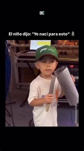 Buena Música | Canciones on Instagram: "Una actuación impresionante 🙌 Encontrá la mejor Playlist de Spotify en nuestro Perfil 🎶 Síguenos en @buscandocanciones para no perderte ningún temazo 🔥 #musica #temazos #canciones #instrumentos #letras #buenamusica #concierto #audicion #viral #ᴇxᴘʟᴏʀᴀʀ"