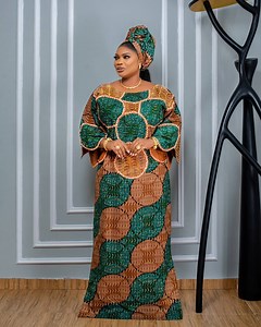 Elegance redefined👉Ankara meets Swarovski sparkle and intricate embroidery for exclusive look PRICE: (SKIRT & BLOUSE) 🟢UK 8 - UK 17 (US 6-US 14)₦135,000 🟢UK 18 - UK 22 (US 16-US 20)₦135,000 📍PRICES ARE SUBJECT TO CHANGE WITHOUT NOTICE *PROCESSING TIME IS 10-15 WORKING DAYS AFTER PAYMENT CONFIRMATION 🟢ALL JEWELRIES AVAILABLE IN STORE 🟢CLOTHE NOT LINED _________ WE SHIP WORLDWIDE✈️ TO ORDER PLS WHATSAPP 👇 🟢08052310486 🟢09067292754 or Visit our showroom at D4 Shitta road opposite shitta br