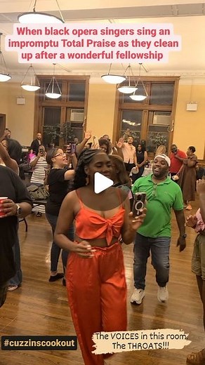 Taiwan Norris on Instagram: "Black opera singers, many of the Metropolitan Opera, sing a brilliant, impromptu Total Praise after our 2nd annual #cuzzinscookout with the @blackleadershipartscollective #blackoperasingers #operasingersofinstagram #metopera #metoperamelanin #gospel #church #totalpraise #richardsmallwood #voicesandthroats #cookout #B.L.A.C #blackartscollective #BLACIncclassical"