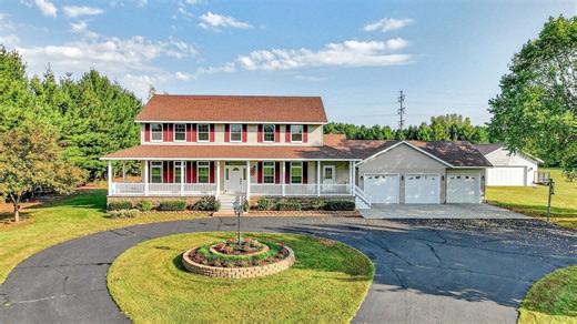 17894 51st Ave, Chippewa Falls, WI 54729 - MLS 6789299 - Coldwell Banker