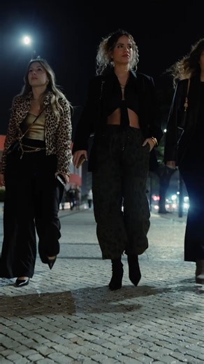 Solu Praia on Instagram: "Solu Praia: O espaço que veio inovar a costa da Póvoa de Varzim!🌊 Do jantar ao Club, o padrão está a cima do mar. ✨Faz parte do movimento. Reserva o teu lugar📩"