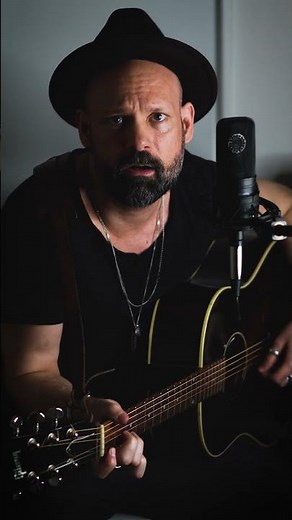 REM - Losing My Religion #losingmyreligion #rem #acousticcover #singersongwriter #acousticmusic