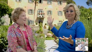 Please SHARE: Have you heard the news? The Dream of Italy Podcast has launched. First guest: Frances Mayes of Under the Tuscan Sun. She sat down with me at Bramasole to tell all of you to listen to our episode - chock full of great advice for life and visiting Tuscany and Italy. AND YOU COULD WIN A TUSCAN SUN PRIZE PACKAGE: *Subscribe* to the podcast on iTunes/Apple Podcasts, *listen* to episode #1 with Frances and *leave a review* - fingers crossed for 5 stars - any time befween June 15th and A