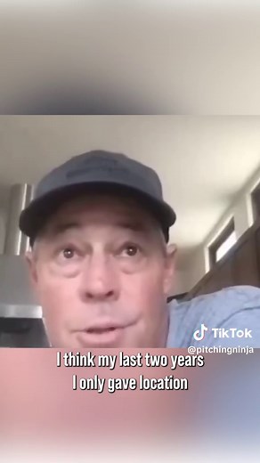 Greg Maddux's Unique Pitch Calling Techniques