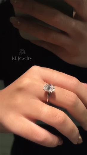 KE Jewelry on Instagram: "Oval cut diamond 1ct ✨Available in-stock 1880$ 💎 only"