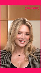 « Est-ce qu’on est tout à fait au courant de ce qu’on est en train de vivre ? » Virginie Efira pose son regard sur les questions d’emprise, #Metoo, la maternité, la représentation des femmes… Retrouvez-là au cinéma dans le film de Valérie Donzelli « L’amour et les forêts » en salle dès aujourd’hui 🎬 | Simone Media