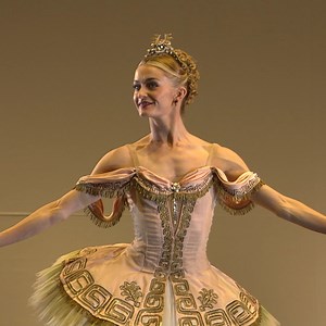 🤩 A stunning performance from the 1952 ballet Sylvia performed by Principal of The Royal Ballet Anna Rose O'Sullivan Watch our Insight exploring the genius of Frederick Ashton here: https://www.youtube.com/watch?v=WWfIJilWvII&t=3091s | Royal Ballet And Opera