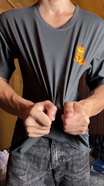 Premium Cotton Garfield Oversized T-Shirt Design