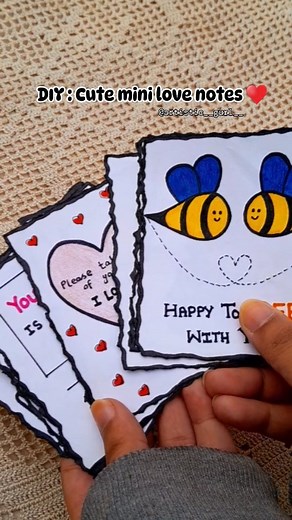 Artistic gurl 👩‍🎨 on Instagram: "DIY : Cute mini love notes Follow for more art ideas . . #minilovenotes #handmadecards #artideas #diycrafts #diycards #giftideas #handmadegifts #handmadewithlove #peshawar"