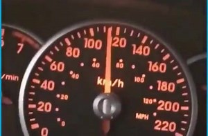 A reckless school bus driver was arrested by traffic police yesterday, following the spread of footage online showing him driving irresponsibly on one of the kingdom’s roads. The General Directorate of Traffic confirmed the man’s arrest in a statement issued yesterday and said he would be soon referred to the Public Prosecution for his violation. “In response to a video circulated on social media of a bus driver working for a transportation company who was overspeeding and not sticking to the co