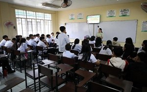 DepEd opens updated senior HS curriculum consultation | BusinessMirror