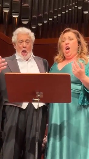 Vielen Danke Frankfurt! 🙏🏻😉 🇩🇪. Concert in Frankfurt Alte Oper, 5 April 2025, with Plácido Domingo, Maria José Siri, Jordi Bernàcer (conductor) and the Philharmonie Baden-Baden. Placido Domingo Jordi Bernàcer Philharmonie Baden-Baden #frankfurt | Placido Domingo