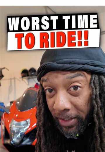☀️ Sunrise and sunset don’t just look good… they make you invisible. 🌅🏍️ That glare isn’t blinding you, it’s blinding the drivers about to pull out in front of you. ✍️ Drop comment if that sun glare ever gotten you before 👇