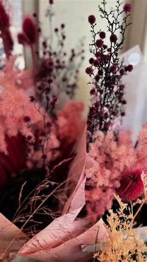 A delicious organic tea blend to fuel vitality & fertility. Contains powerful herbs such as Chaste tree berries & Raspberry leaf to help regulate hormones and strengthen the uterus. Freshly hand-blended in Melbourne every week  #tryingtoconceive #fertility #tea #fertilityjourney #fertilitytea #fertilitytips | Fertility Glo | Facebook