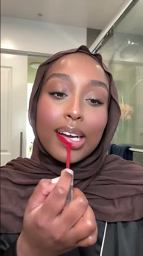 THE RIHANNA RED | Fenty Beauty Velvet Liquid Lipstick THE MVP