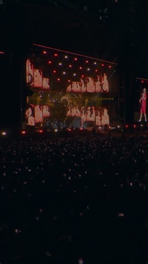 PIENSA EN MIII, LLORA POR MIII ❤️‍🔥 Despidiendo el año de la mejor manera, un año de mucho sudor y esfuerzo materializado en el ESTADIO FERRO 🏟️🔥 Gracias por el amor brindado a nuestra música en todo este año 🫶🏻 “Piensa en mí”, ya disponible en todas las plataformas digitales! | Ke Personajes