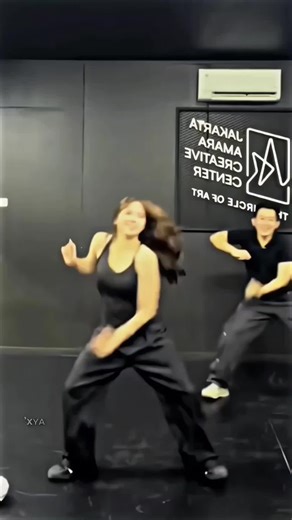 Azizi Dance Performance