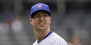 deGrom avoids worst, but placed on IL