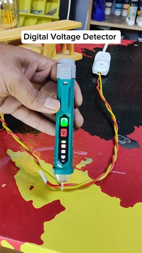 Voltage detector can detect of the wire is damaged ✌️...#tools #electric #wire #hack #tips