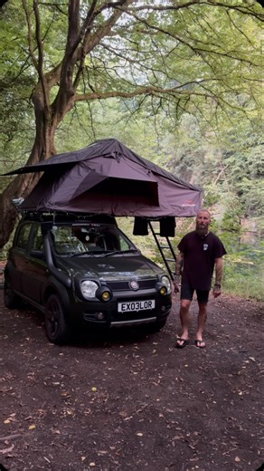 The RoofBunk Explorer is a soft shell roof tent, designed to open and close in 2-4 minutes, It’s a perfect set up if you want more space and privacy on your camping trips! The tent offers x2 storage bags at the entrance for your footwear or others personal items. It’s big enough to sleep 2 adults and a child (or 3 adults at a squeeze) on its extra comfortable memory foam mattress! There are ventilation doors each end & x2 large windows on the roof which can all be zipped away with the full black