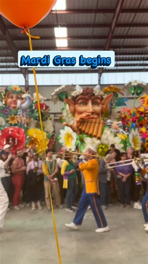 Check out St Paul’s Marching Band at Orpheus Open House. | Arlene Marvelous Mouse Travels