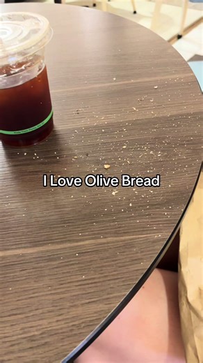 YOOOU DIID KIIIINNGGG #bread #olive #sourdough #breadtok #fyp