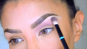 AuroraMakeup, Makeup Vlogger, nos comparte este tutorial de maquillaje usando Lure Cosmetics. ¿Te animas a recrearlo? Adquiere todos los productos que uso Aurora en este vídeo en www.lurecosmetics.com | LURE Cosmetics
