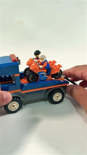 LEGO 60491 Motorcycle Transporter