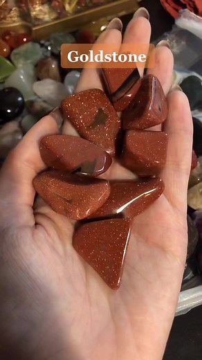 Jules Crystal Design pe TikTok