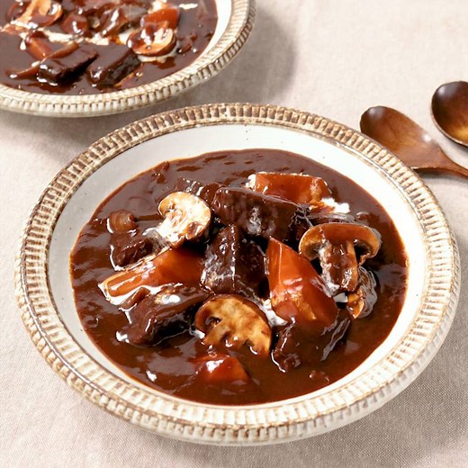 丁寧に作る 大人の本格ビーフシチュー 作り方・レシピ | クラシル