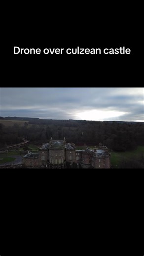 Taking the drone over culzean castle #culzeancastle #castles #castlesofscotland #wickerman #dronevideo