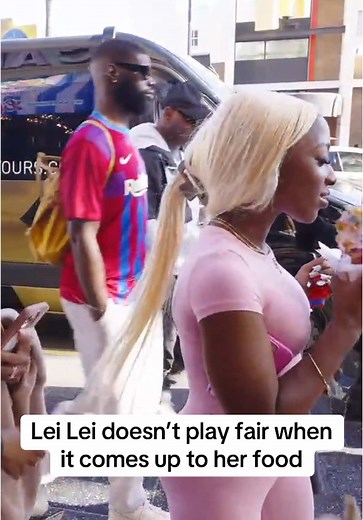 Yas and Lei Lei: Food Drama on Stream