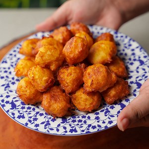 96K views · 567 reactions | Potato Puff Recipe | Crispy outside fluffy inside potato puff | Easy potato snacks . . . . Title: Sunny Day (Instrumental) Artist: Jonny Houlihan Link: https://business.facebook.com/sound/collection/?sound_collection_tab=sound_tracks&asset_id=856135566154637&reference=artist_attr | Yummy Recipes | Facebook