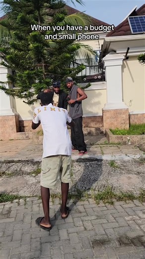 Samsung Galaxy Z 4 C: Compact Phone Review